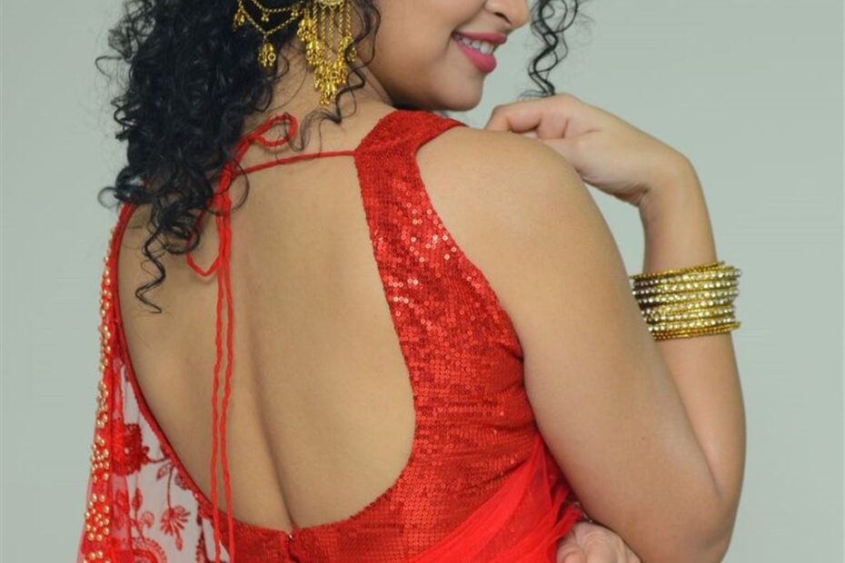 actress-anketa-maharana Saree Navel Pics